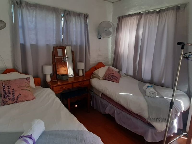 Lovely 12 Bedroomed Guesthouse for sale in Pellissier, Bloemfontein - Photo 10
