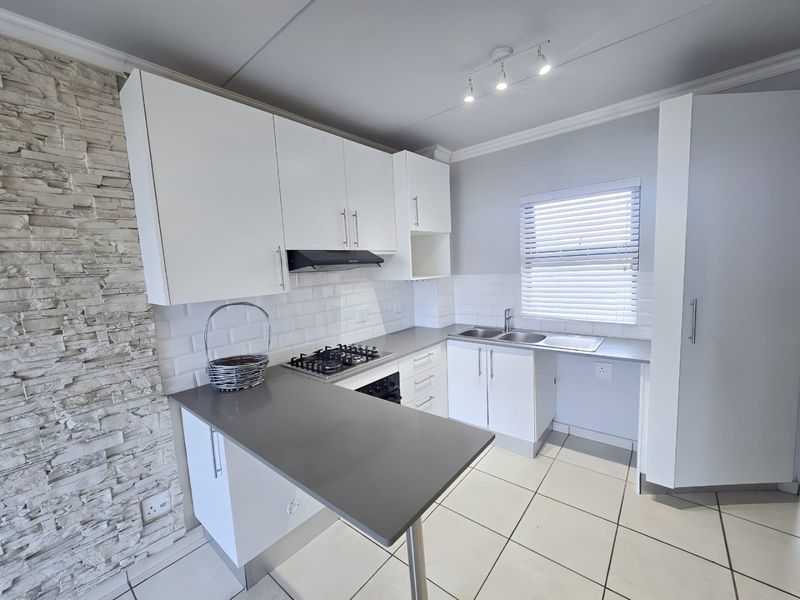 Lock-Up-and-Go Lifestyle on the North Coast - Photo 3