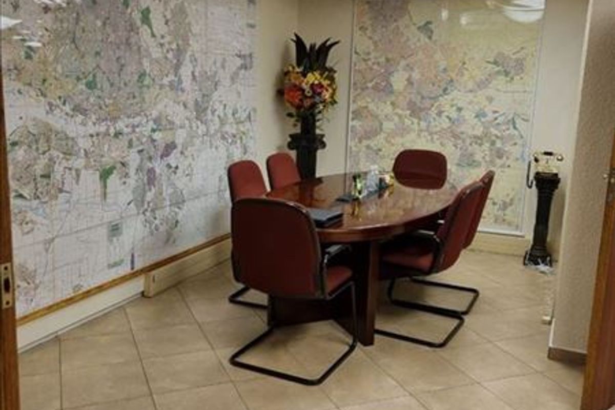 Versatile Ground Floor Office Unit with Excellent Features - Photo 3