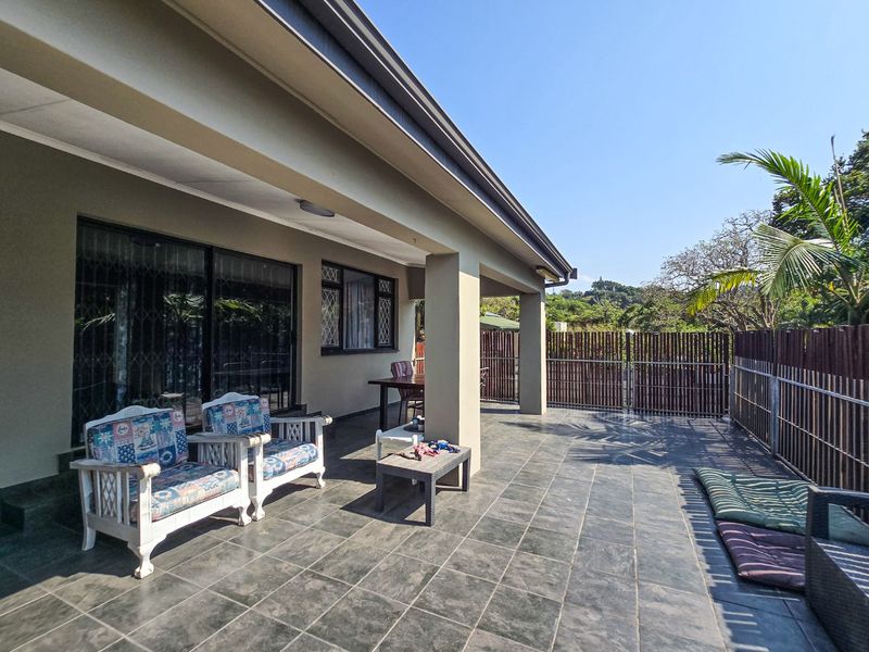 Single Level Home With Income Potential  - Photo 1