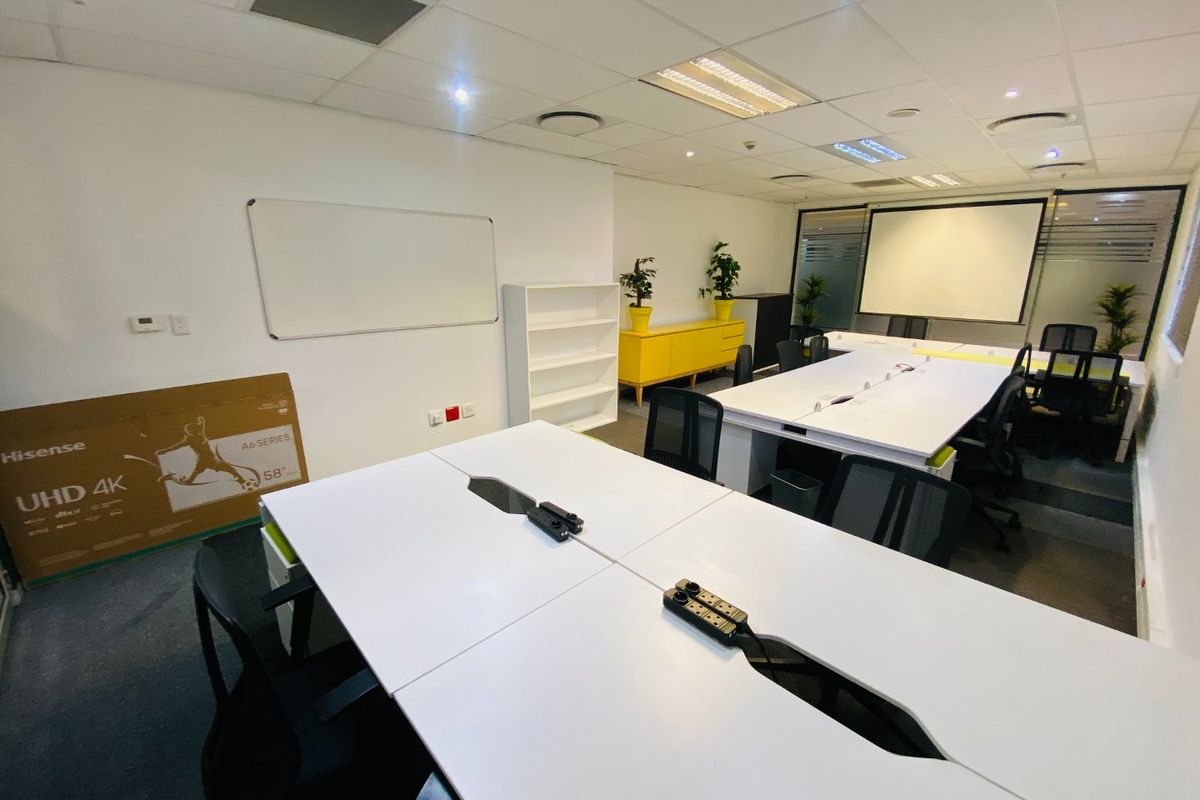 Serviced Office Available In Menlyn - Photo 4