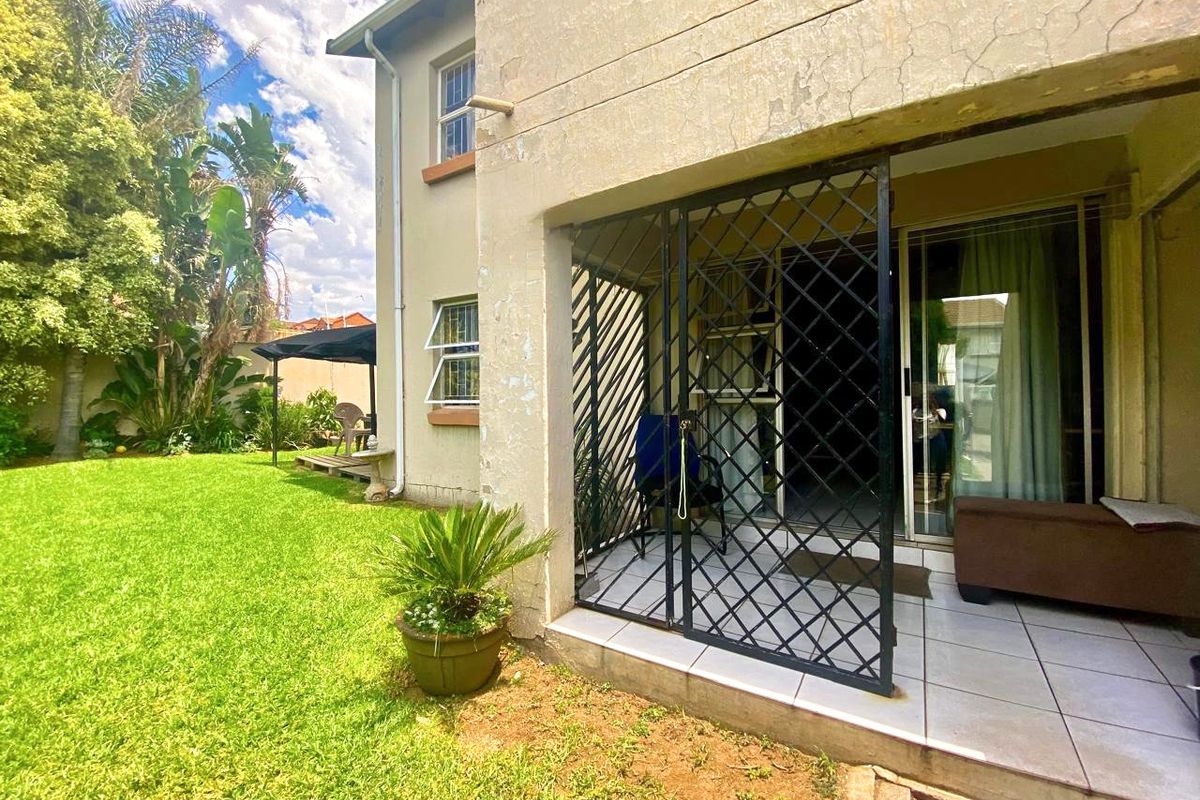 Spacious Ground Floor 2beds, 1 full bath for Sale in Sunset Close Complex, Vorna Valley - Photo 3