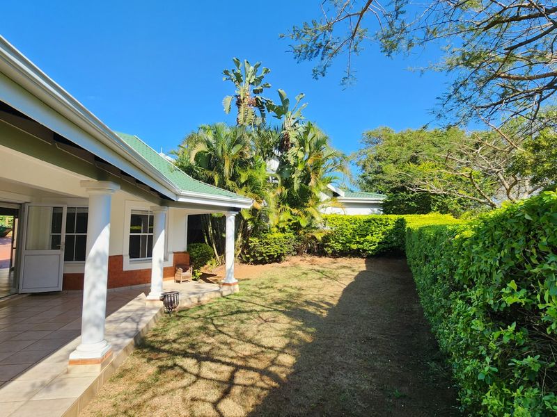 Mount Edgecombe Estate Two -  lovely, renovated cluster home with a separate self-contained loft apartment - Excellent location close to Gate 6!  Great investment with existing, long-term tenant - Photo 4