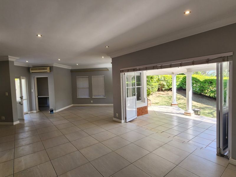 Mount Edgecombe Estate Two -  lovely, renovated cluster home with a separate self-contained loft apartment - Excellent location close to Gate 6!  Great investment with existing, long-term tenant - Photo 6