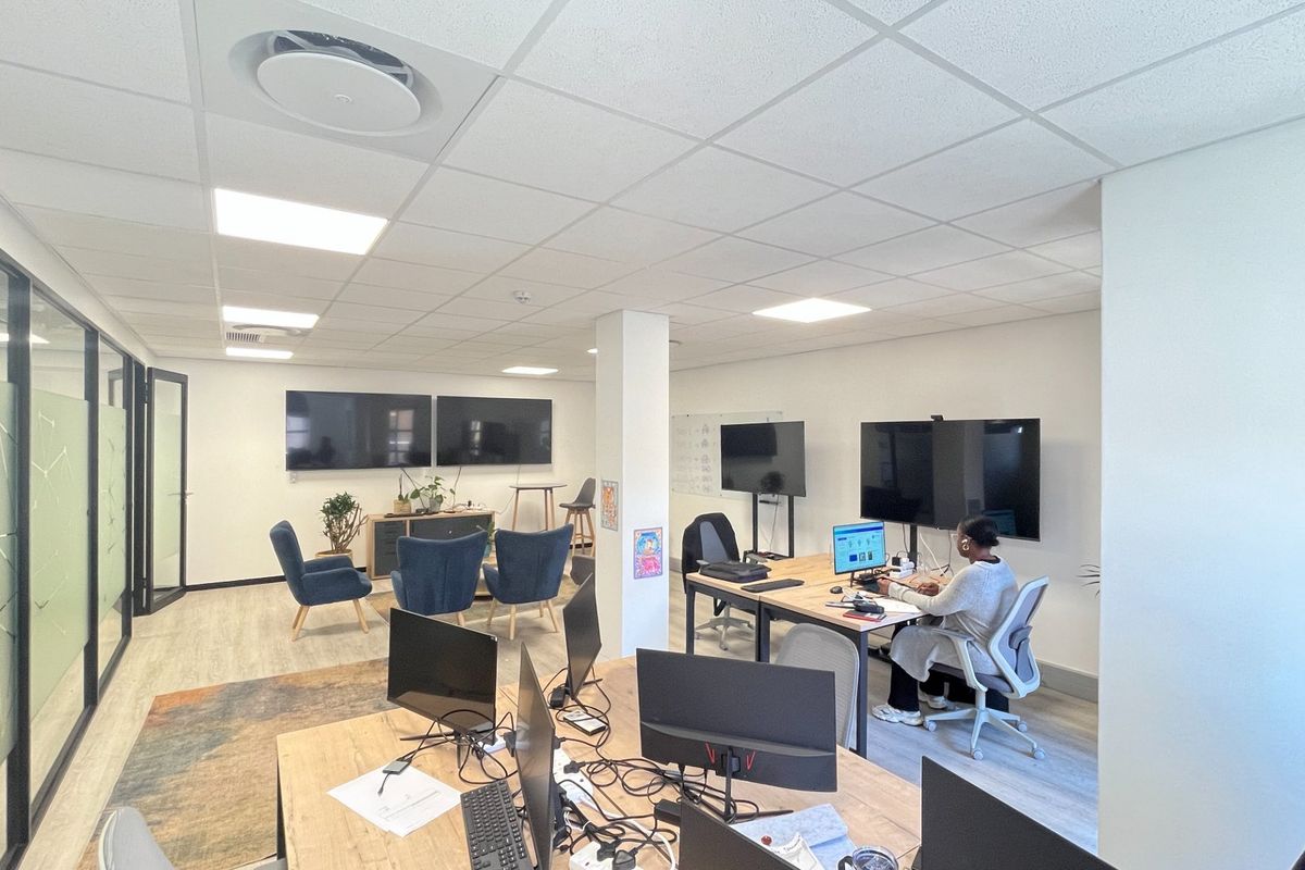 Commercial To Rent in Century City - Photo 2