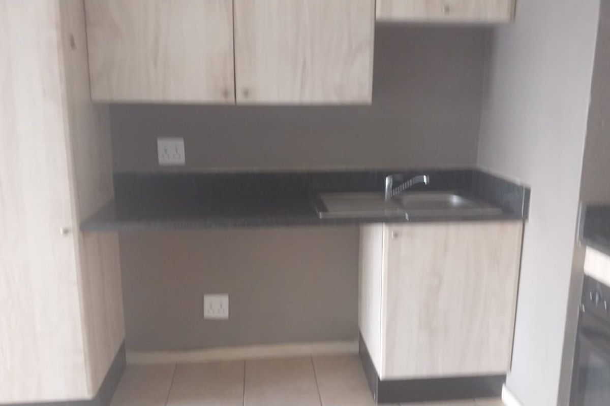 One bedroom apartment sold as an investment - Photo 3