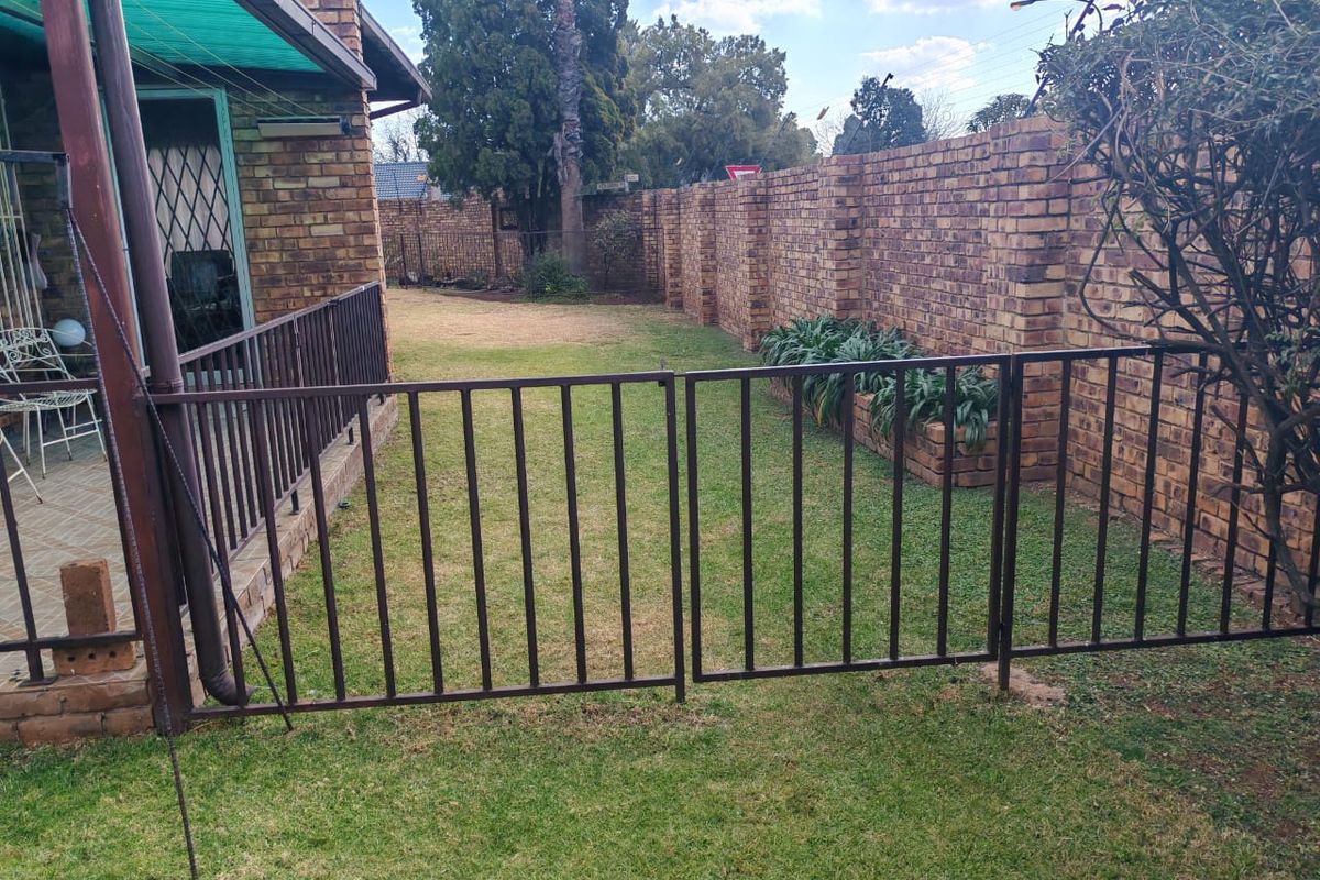 Lovely and spacious property for sale in  Wierda park  !! - Photo 5