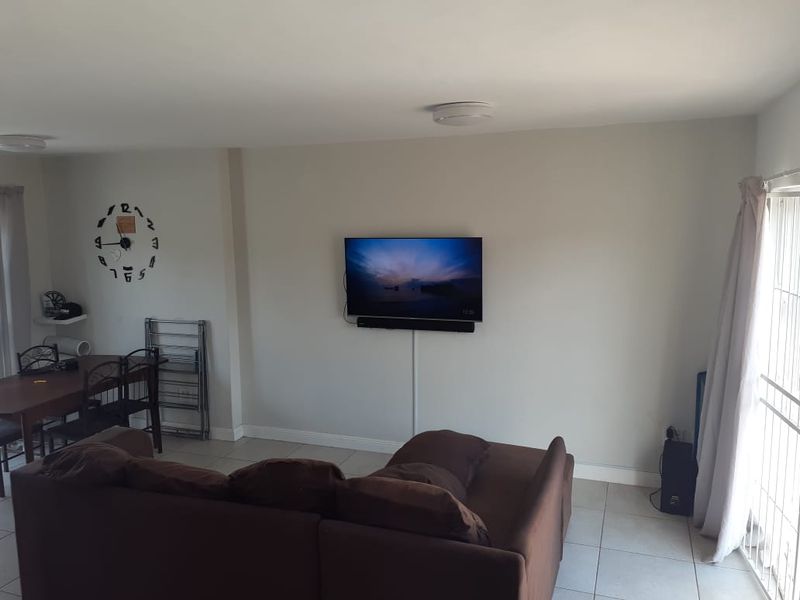 2 bedroom apartment for sale in Parsonsvlei - Photo 9