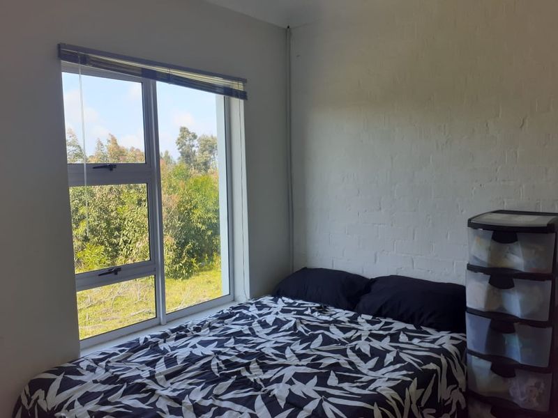 2 bedroom apartment for sale in Parsonsvlei - Photo 4