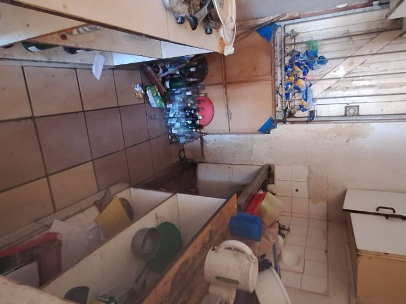 3 bedroom home - Photo 3