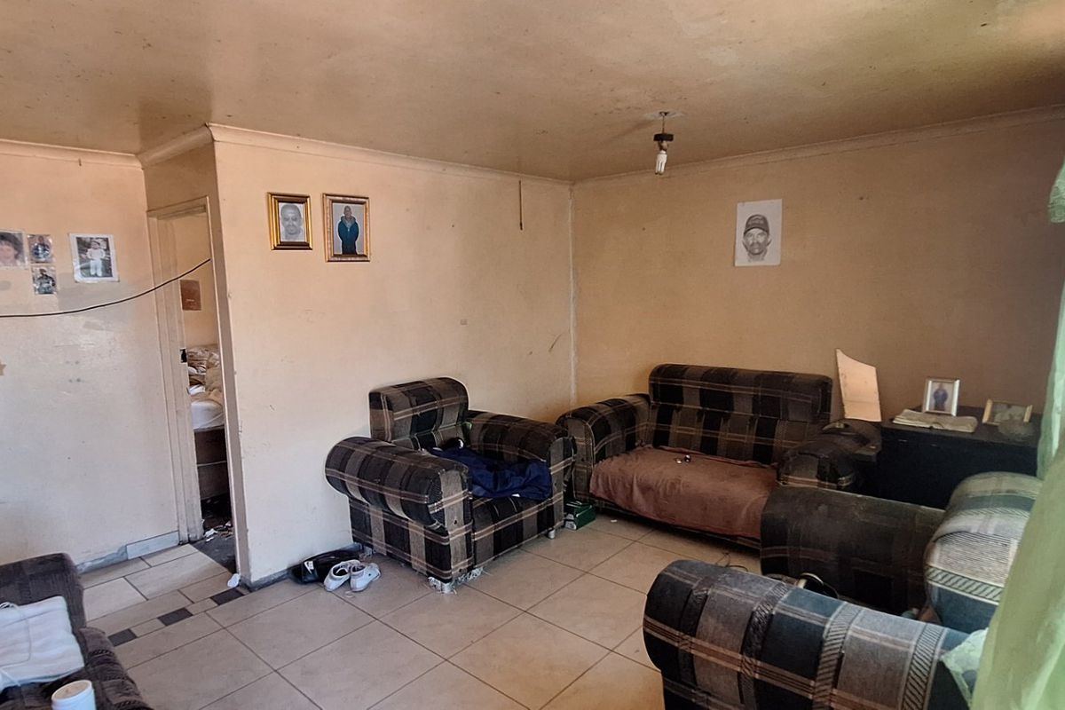 3 bedroom home - Photo 2