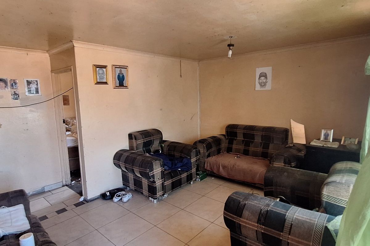 3 bedroom home - Photo 5