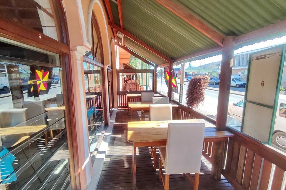 High visibility Main Street Property - great business opportunity - Photo 4