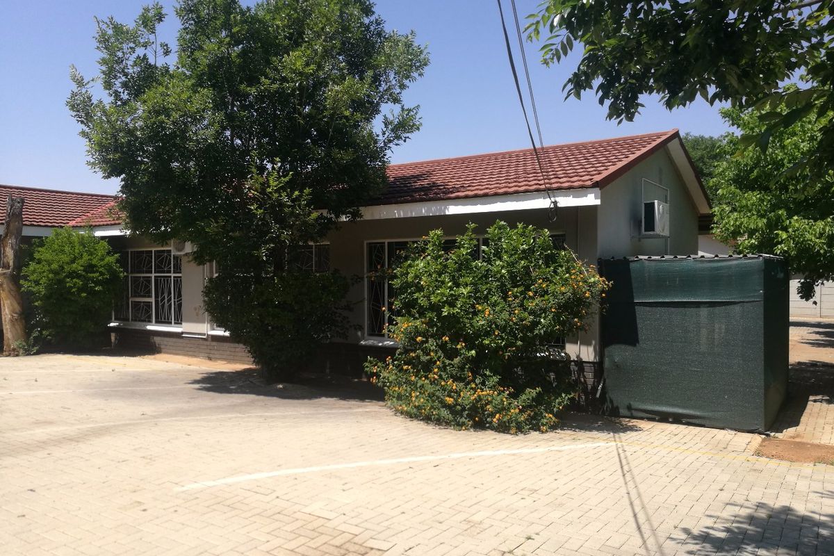 Commercial Building - Photo 2