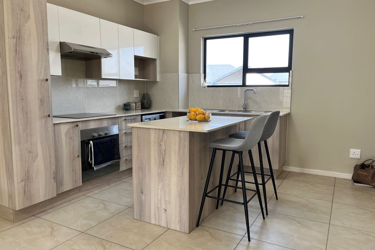 2 Bedroom 2 Bathroom Apartment for Sale – Fourways - Photo 4