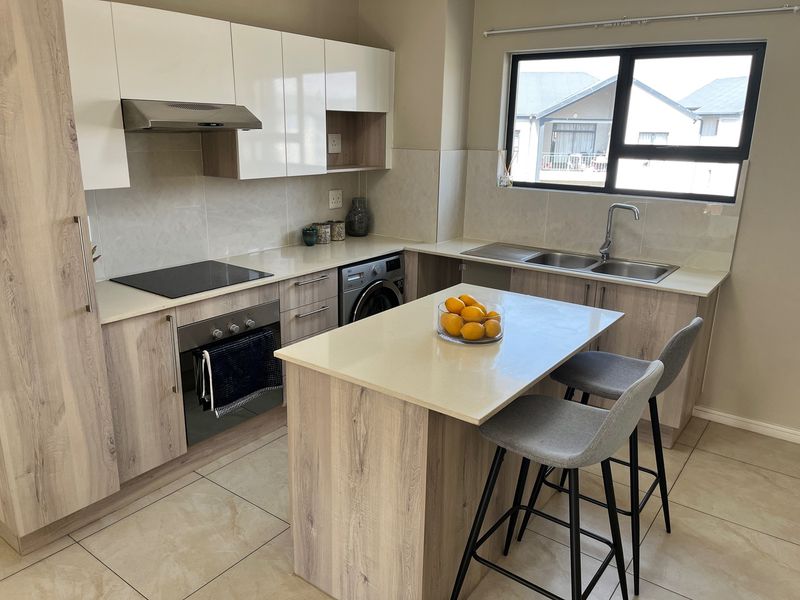 2 Bedroom 2 Bathroom Apartment for Sale – Fourways - Photo 7