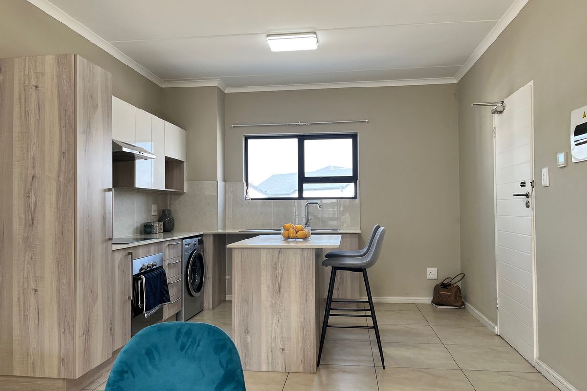 2 Bedroom 2 Bathroom Apartment for Sale – Fourways - Photo 2