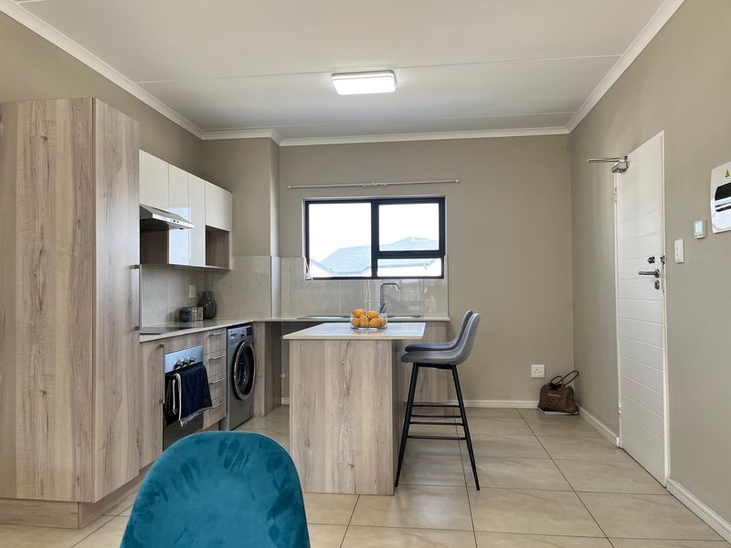 2 Bedroom 2 Bathroom Apartment for Sale – Fourways - Photo 2