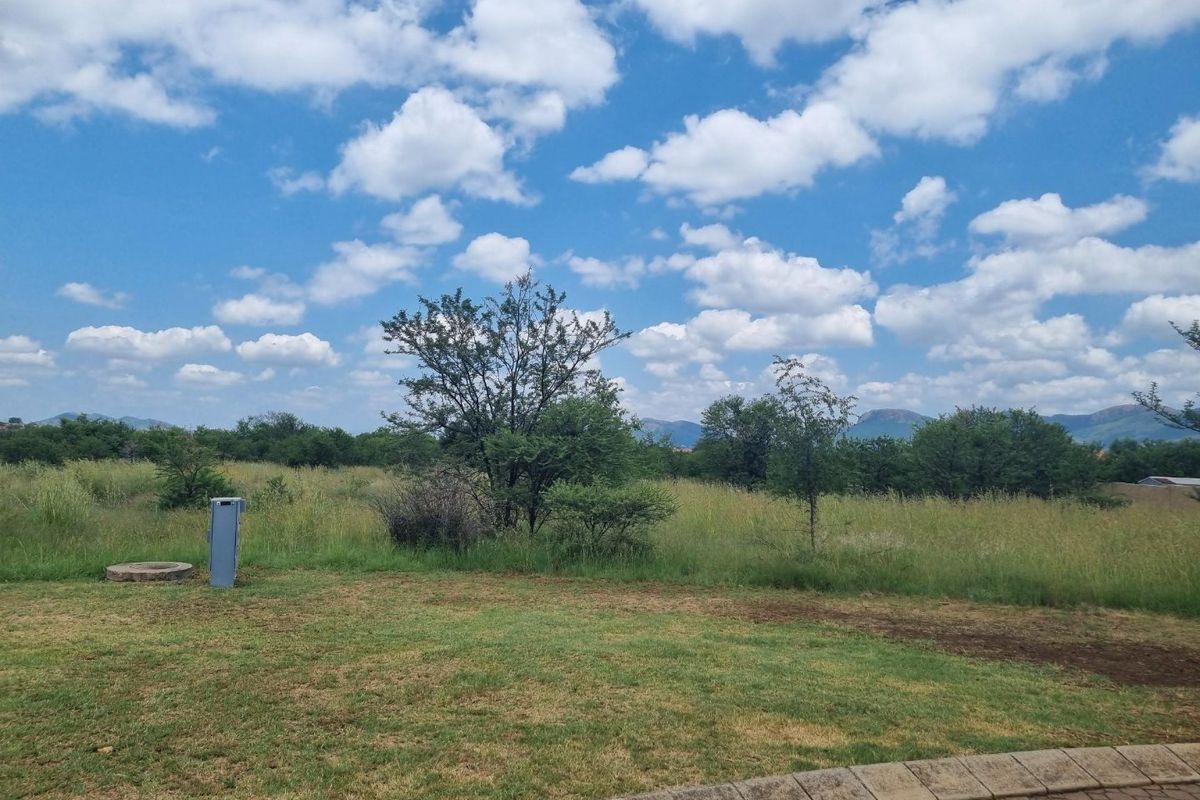 BIG Stand for Sale in La Camargue Private Country Estate 1467sqm - Photo 4