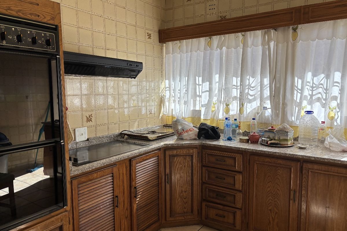 ON SHOW!!! ON SHOW!!!Lovely Family home for sale in Kensington a block from Jeppe girls. ON SHOW !! ON SHOW !! - Photo 3