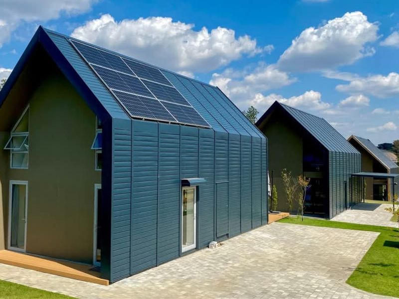 SIGNATUE UNIT 08 - GARDENS ESTATE – SUSTAINABLE OFF-GRID LIVING IN LANSERIA TRUE SUSTAINABILITY = REAL SAVINGS •	Off-grid ready: solar energy + borehole water supply - Photo 7