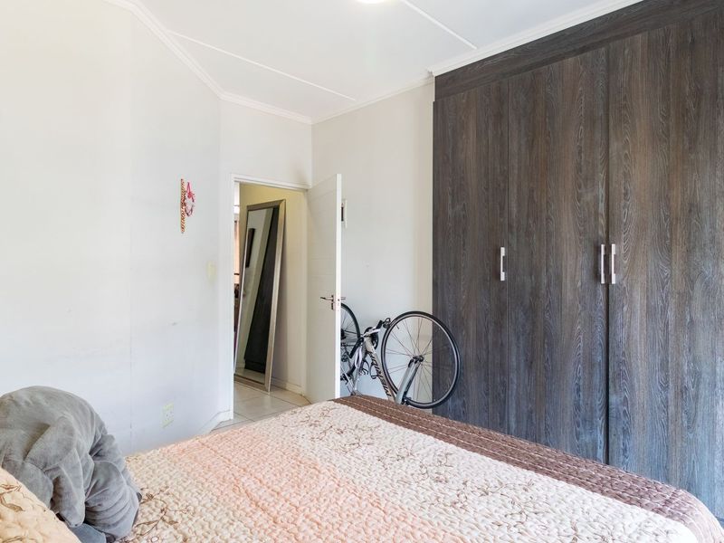 Stunning Modern Apartment in Westlake Eco Estate - Photo 10