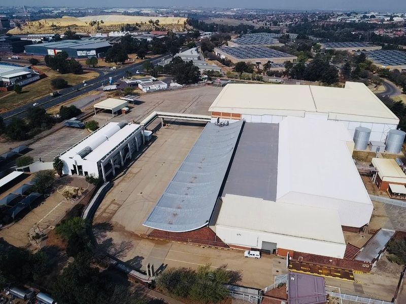 17,155m2 Warehouse For Sale – City Deep - Photo 3
