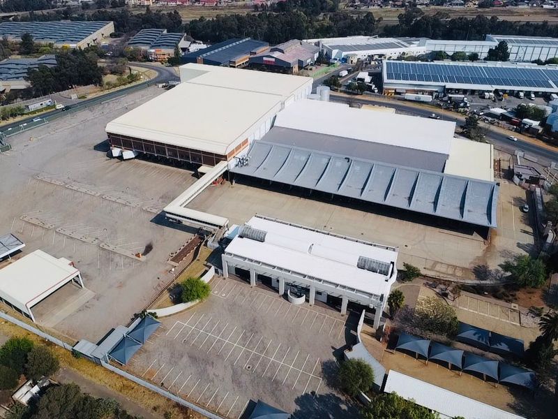 17,155m2 Warehouse For Sale – City Deep - Photo 2