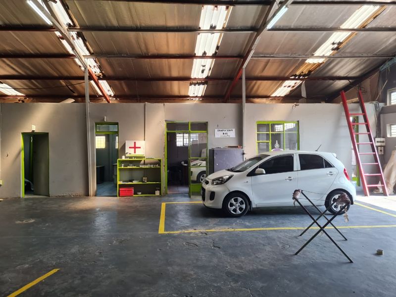 Well Sized and an Excellent Location for your business - Photo 5