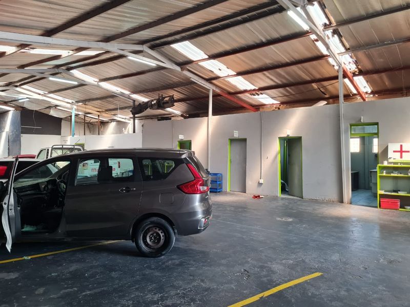 Well Sized and an Excellent Location for your business - Photo 6