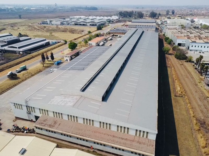 Prime Logistics Warehouse For Sale – Bevan Road, Roodekop - Photo 4
