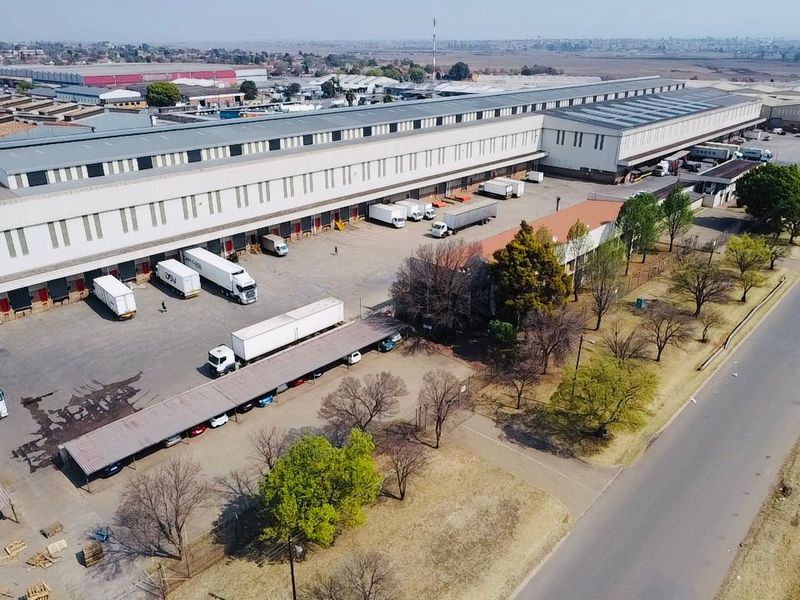 Prime Logistics Warehouse For Sale – Bevan Road, Roodekop - Photo 9