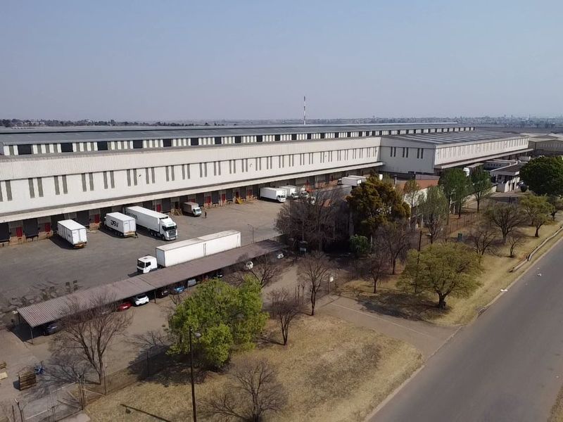 Prime Logistics Warehouse For Sale – Bevan Road, Roodekop - Photo 8