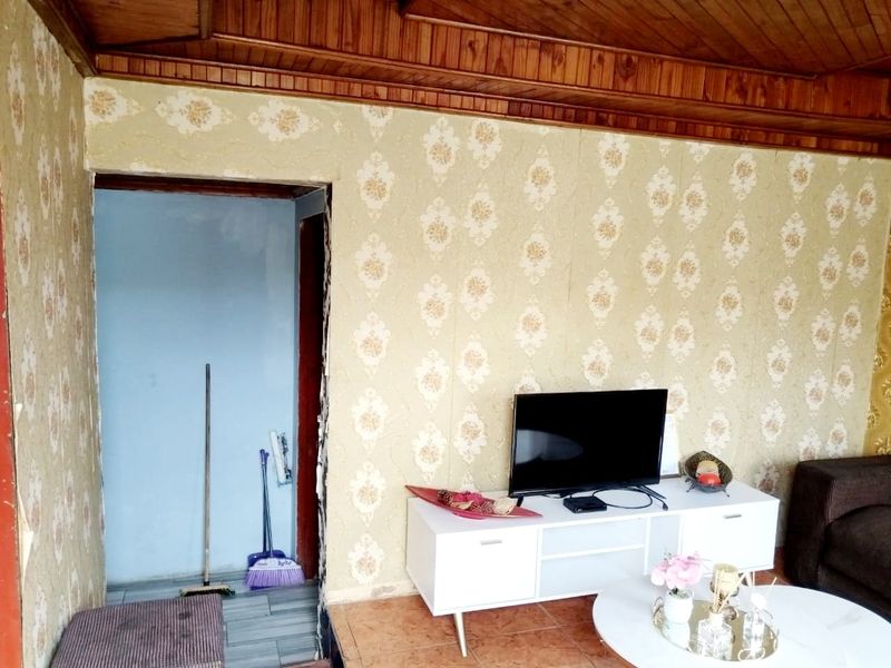 2 Bedroom House for Sale in Mdantsane - Photo 5