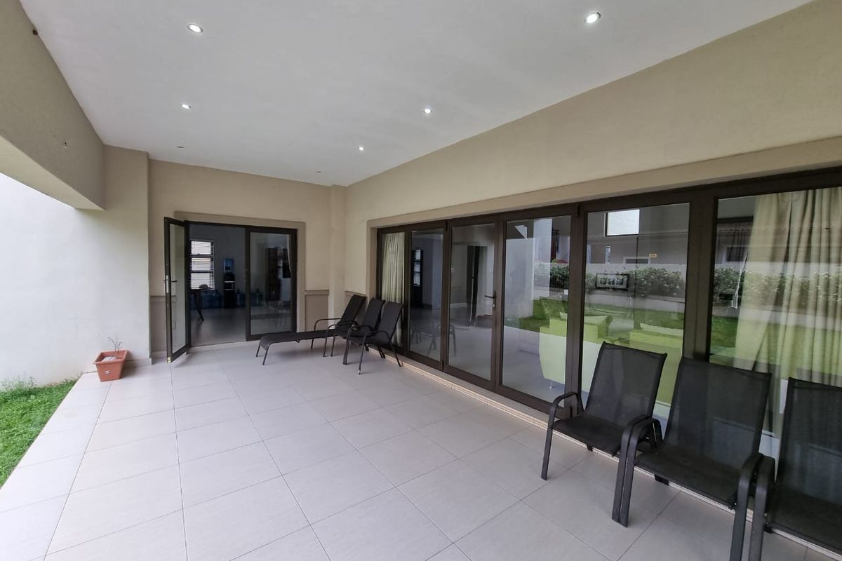 To Rent - Freestanding furnished 4 bedroom, pet friendly family home, - Photo 5