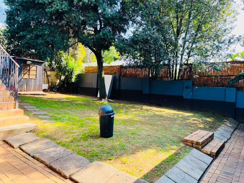 Grab this great and rare investment opportunity in the popular suburb of Melville. - Photo 5