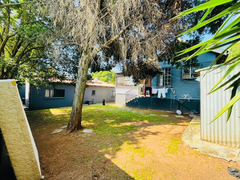 Grab this great and rare investment opportunity in the popular suburb of Melville. - Photo 6