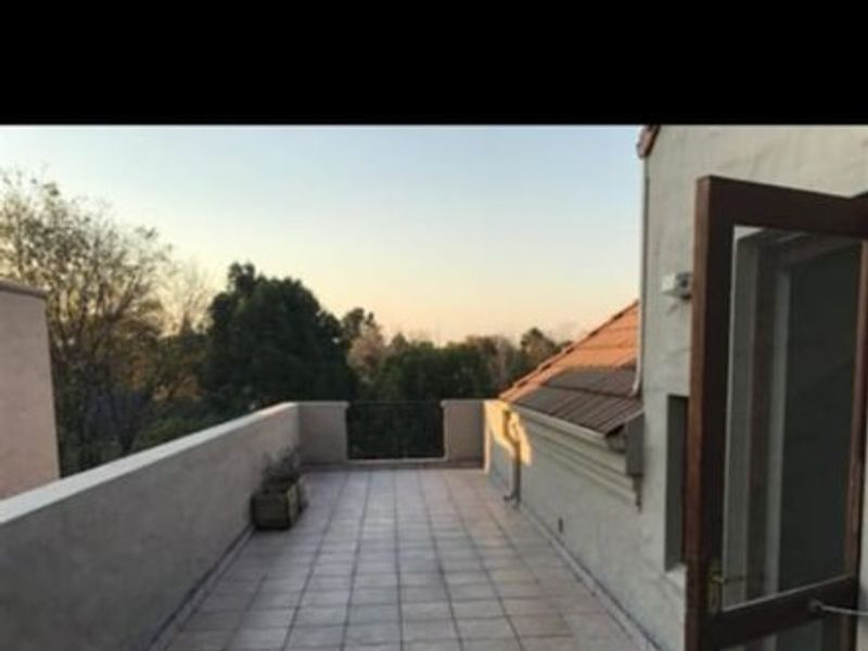 2 BEDROOM PLUS LOFT APARTMENT IN PAULSHOF  - Photo 8