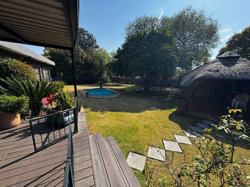 Spacious Family Home with Granny Flat and Pool - Photo 3