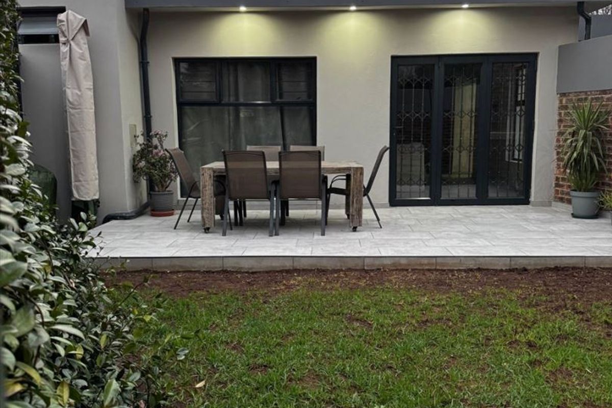 Spacious Family Home with Granny Flat and Pool - Photo 4