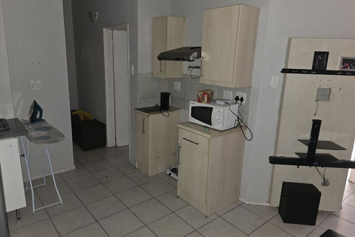 Cozy Starter Home with Modern Comforts - Photo 2