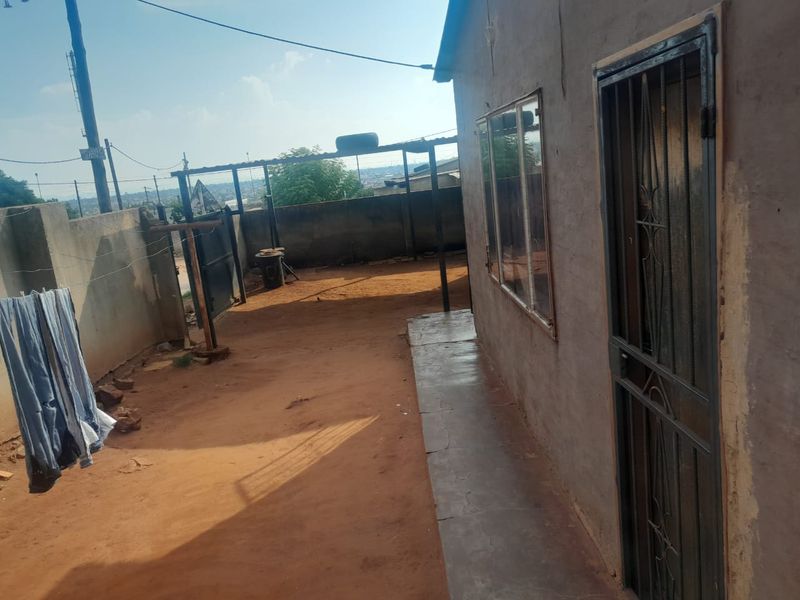 2 Bedroom house for Sale in Mamelodi East Ext-22 Pretoria - Photo 3