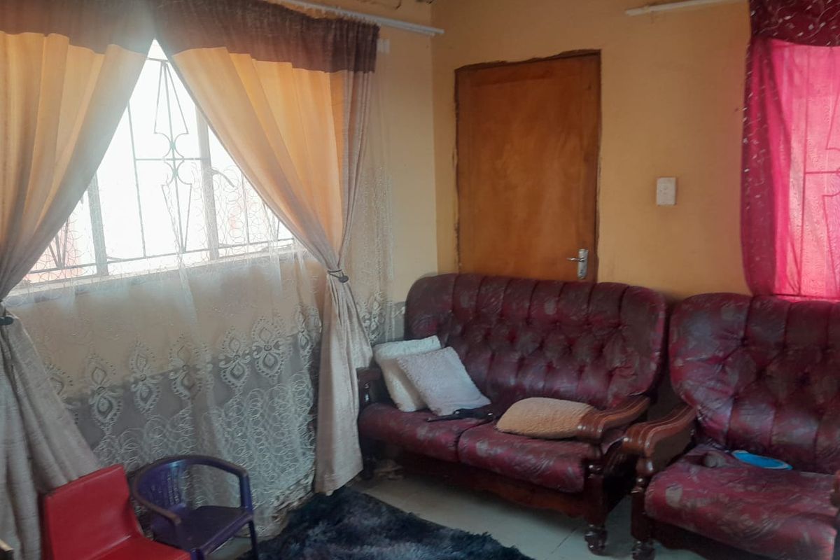 2 Bedroom house for Sale in Mamelodi East Ext-22 Pretoria - Photo 2