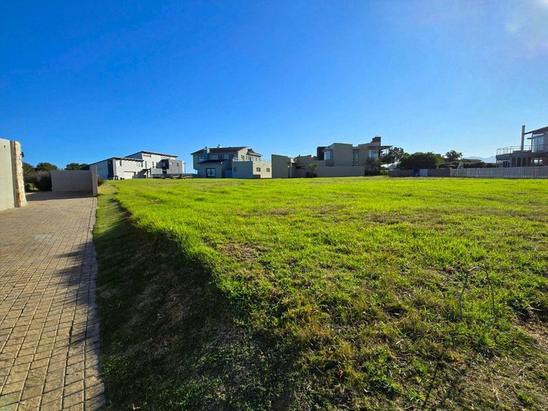 Stunning Oubaai Vacant stand with approved plans and VAT Included - Photo 5