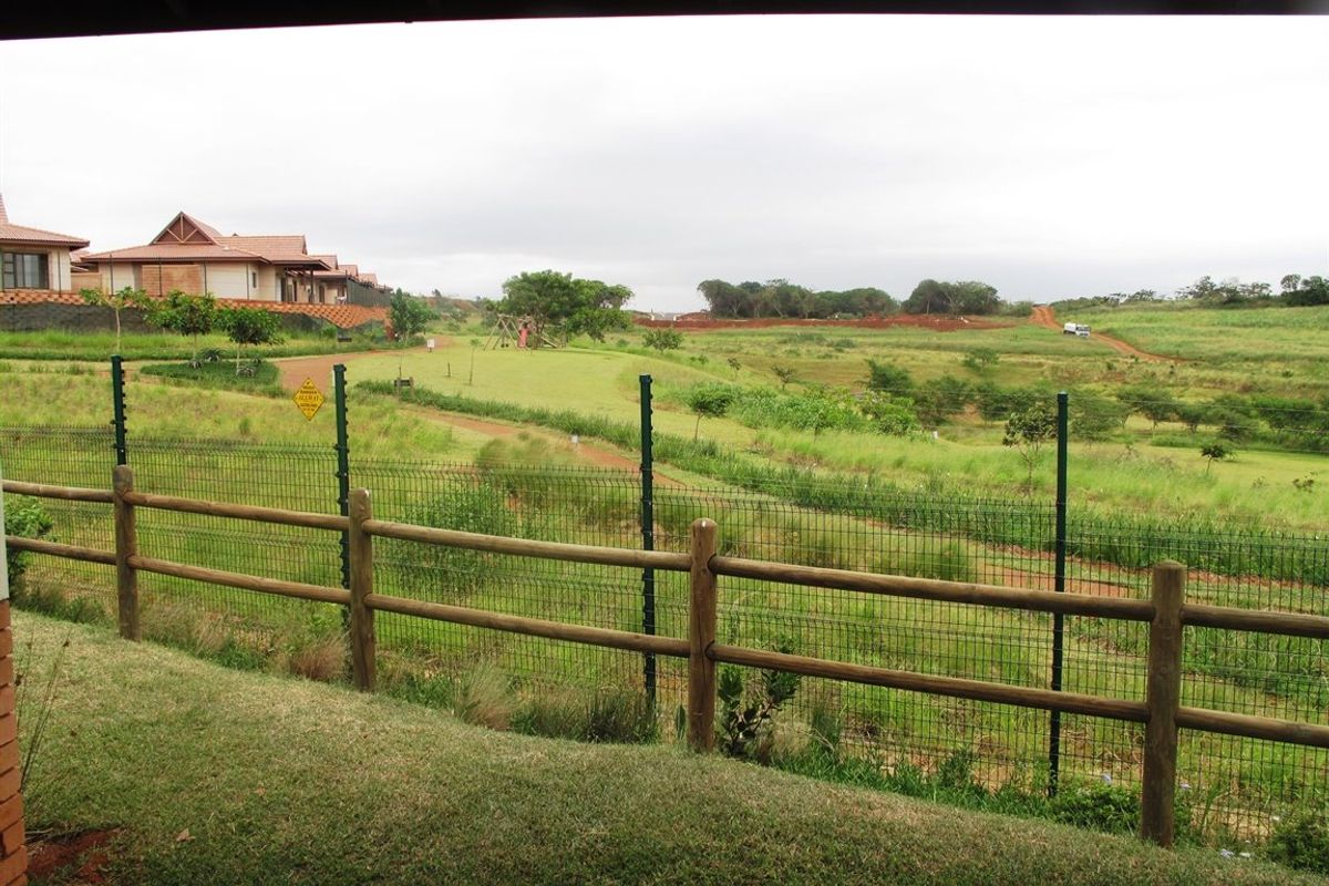 Izinga Ridge - freestanding cluster home in gated community - pet friendly - available 1st of October - Photo 5