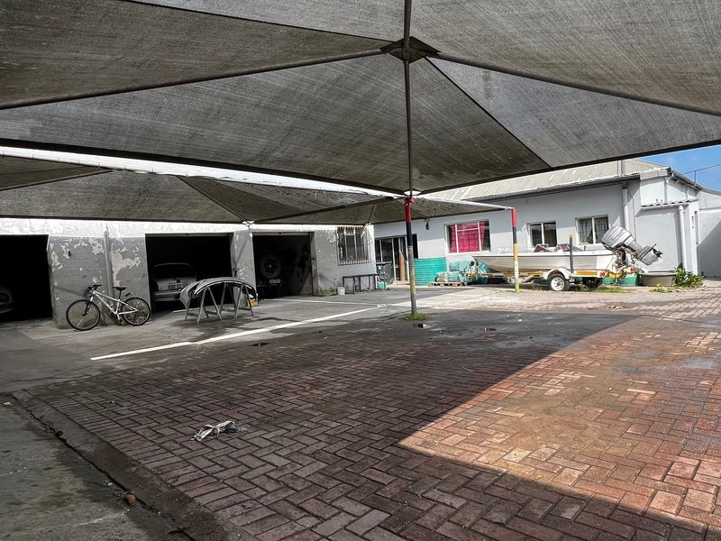 PRIME COMMERCIAL OPPORTUNITY IN HIGH-VISIBILITY LOCATION - Photo 7