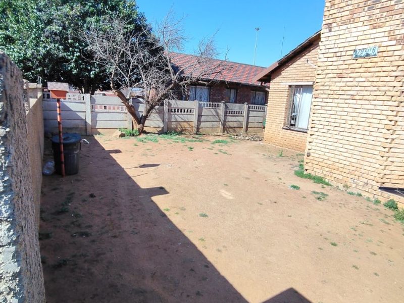 Fixer upper - Photo 2