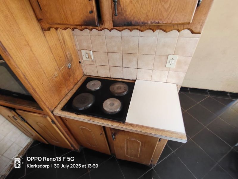 Fixer upper - Photo 10