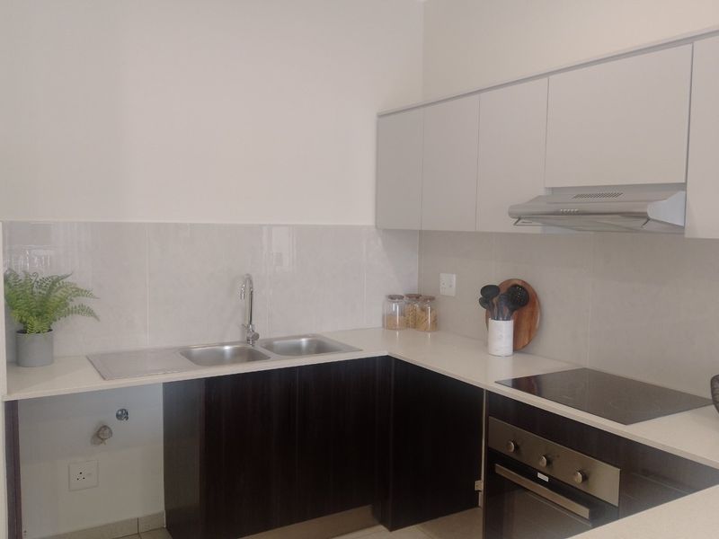 2 Bedroom Apartment for Sale in Greenstone Place - Photo 8