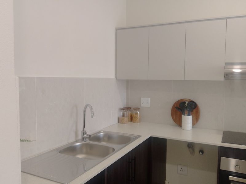 2 Bedroom Apartment for Sale in Greenstone Place - Photo 7